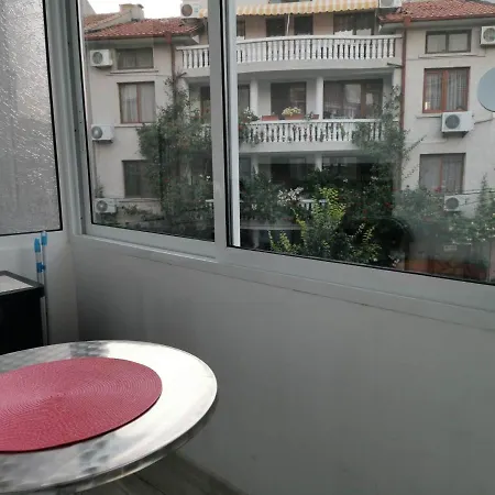 Стая За Гости Apartment *